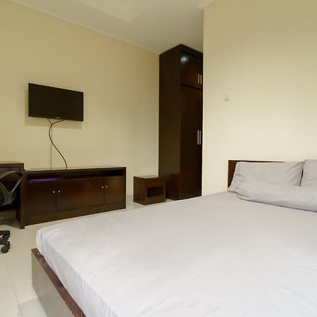 Dago Suites Syariah Cikarang Mitra Reddoorz Bekasi Ngoại thất bức ảnh