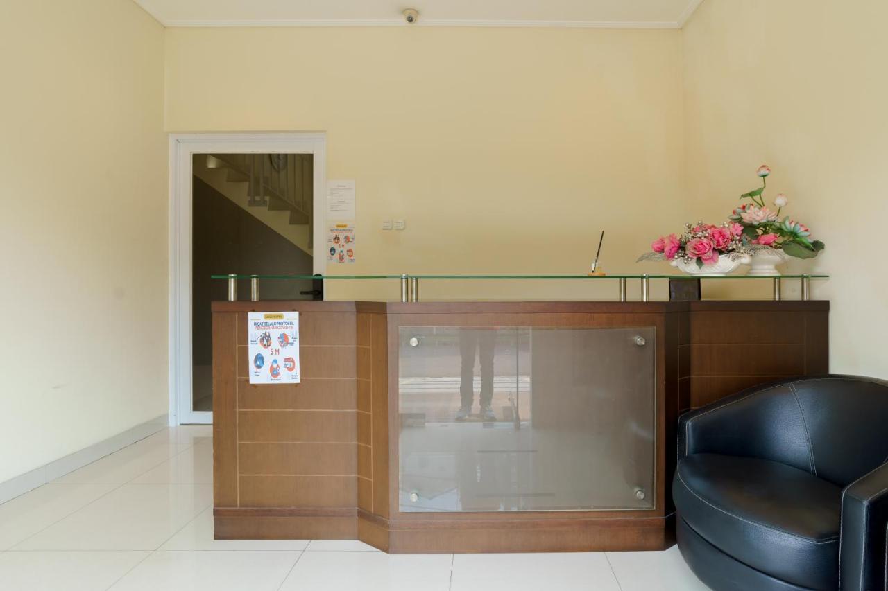 Dago Suites Syariah Cikarang Mitra Reddoorz Bekasi Ngoại thất bức ảnh