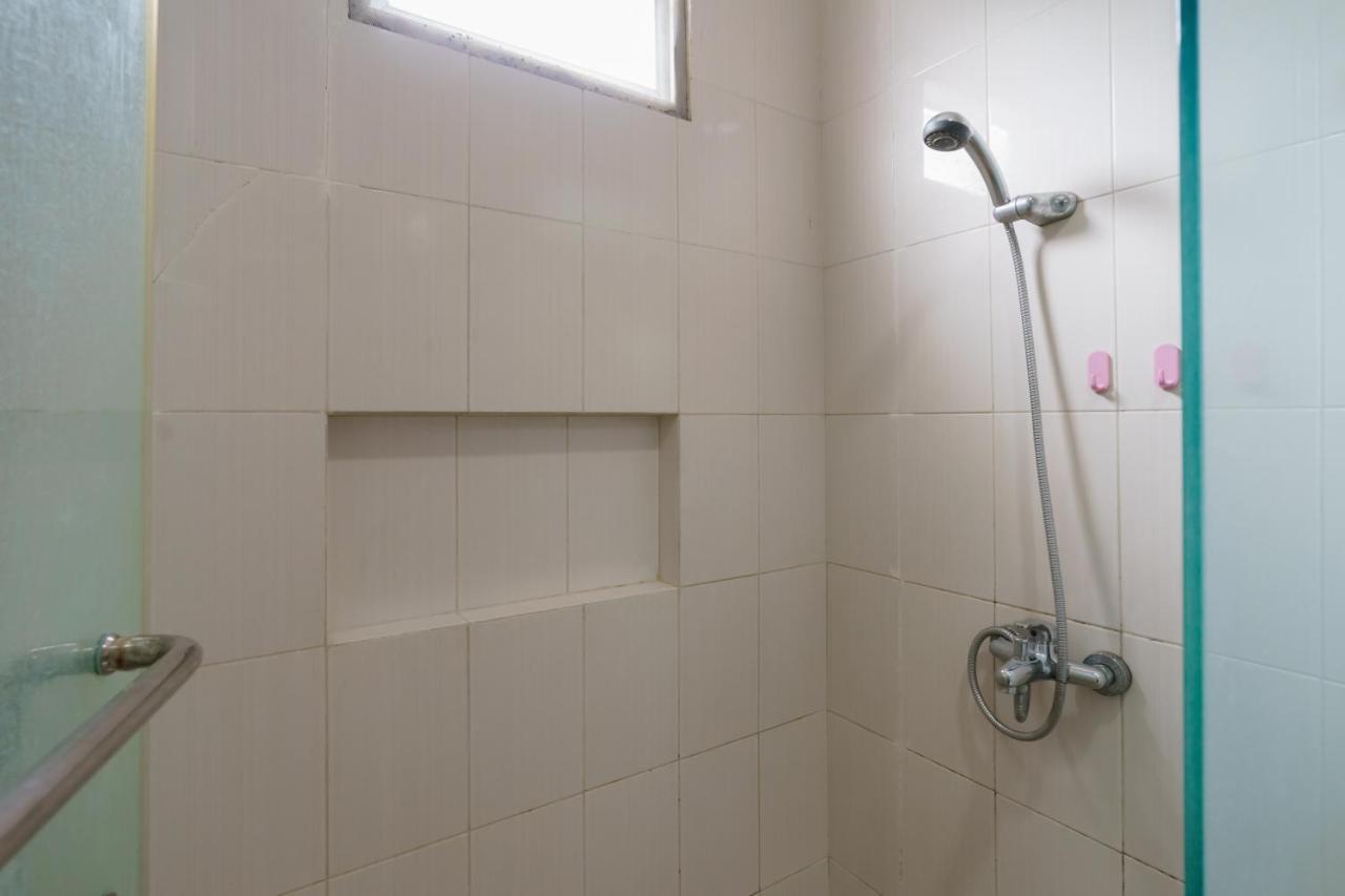 Dago Suites Syariah Cikarang Mitra Reddoorz Bekasi Ngoại thất bức ảnh