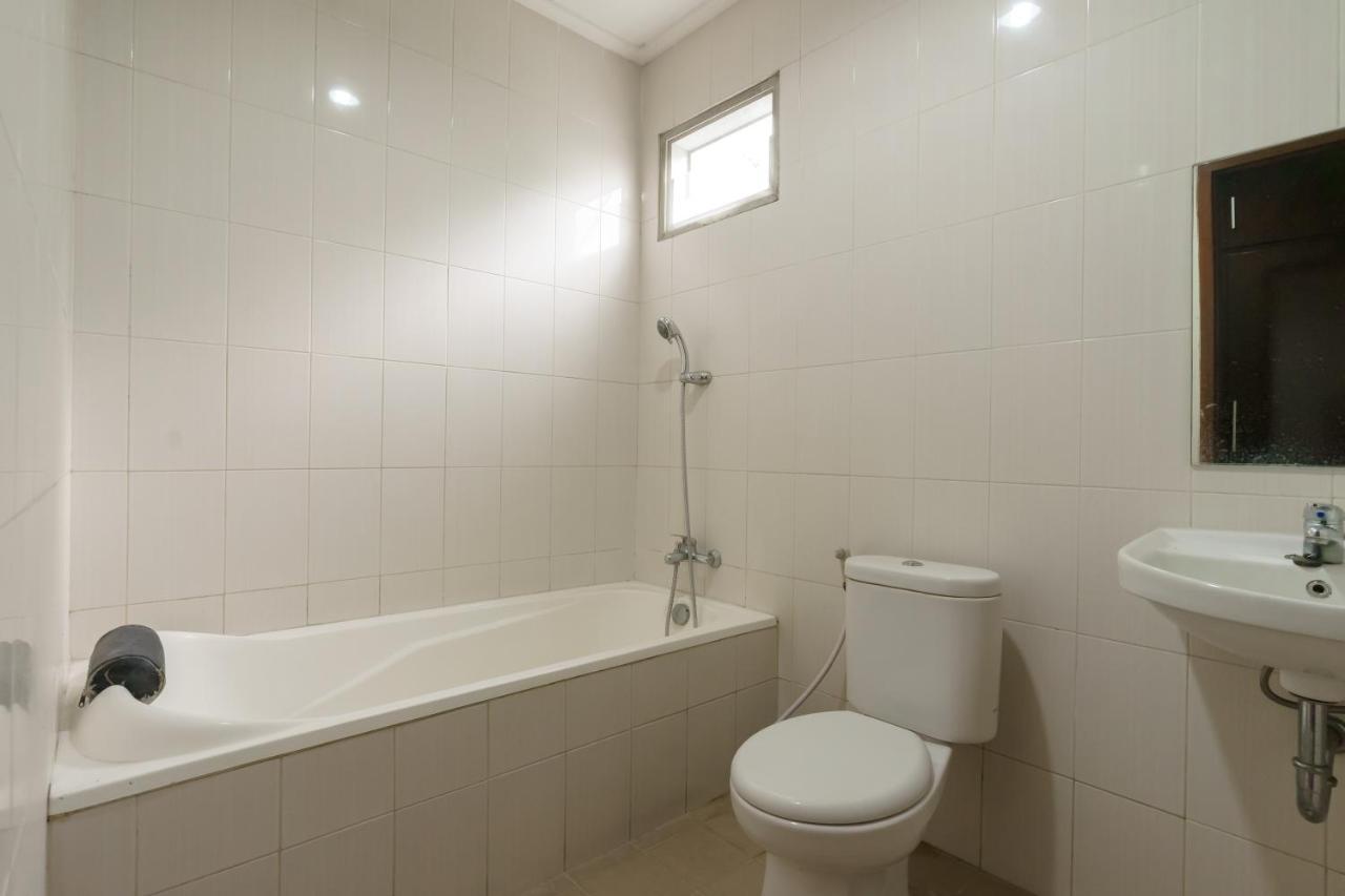 Dago Suites Syariah Cikarang Mitra Reddoorz Bekasi Ngoại thất bức ảnh