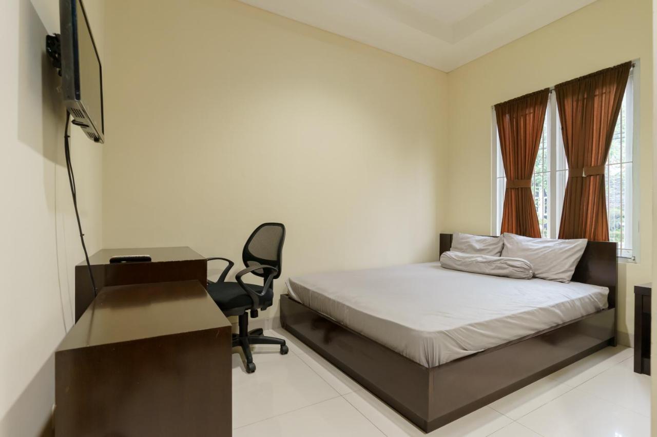 Dago Suites Syariah Cikarang Mitra Reddoorz Bekasi Ngoại thất bức ảnh