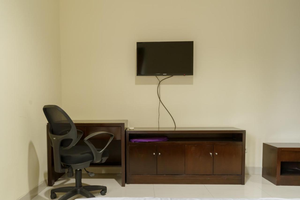 Dago Suites Syariah Cikarang Mitra Reddoorz Bekasi Ngoại thất bức ảnh
