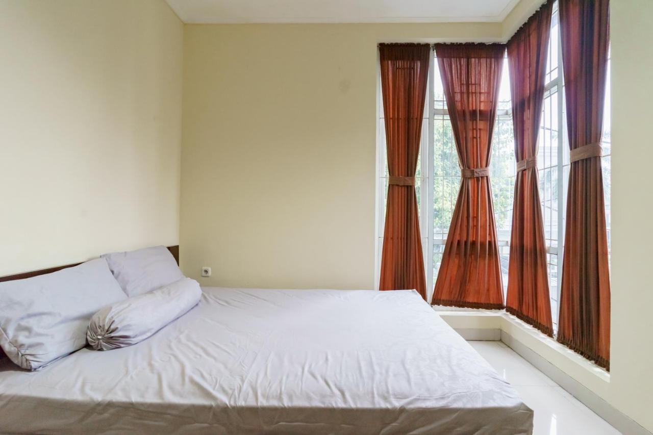 Dago Suites Syariah Cikarang Mitra Reddoorz Bekasi Ngoại thất bức ảnh